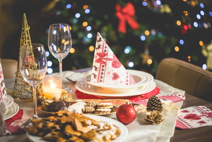 Comment présenter une jolie table de Noël ?